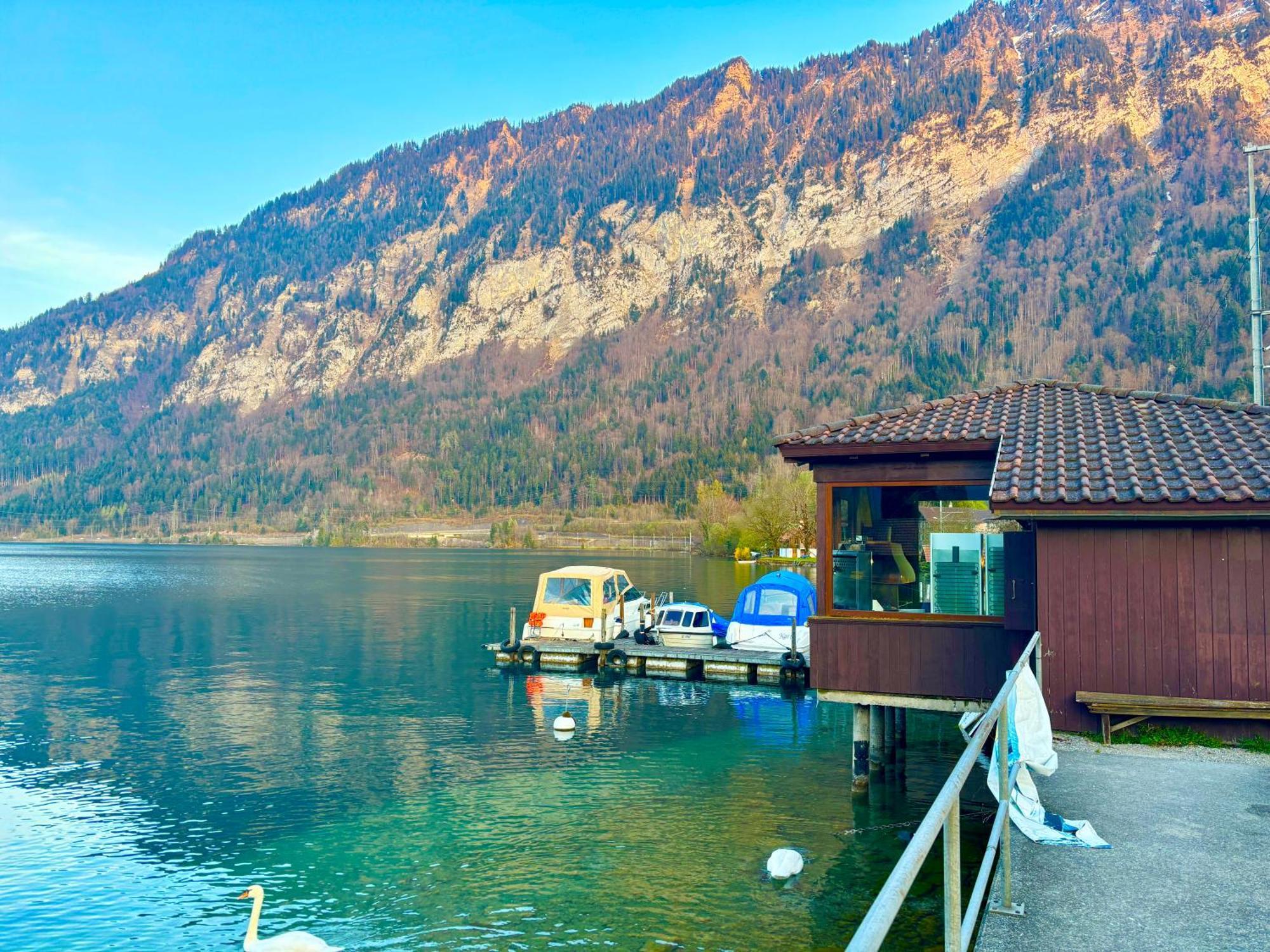 Au Bord Du Lac Därligen Esterno foto